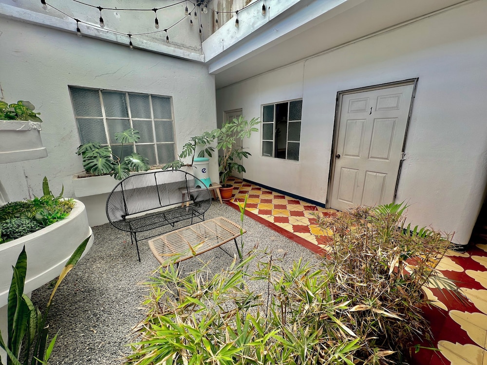 Hostal Urban