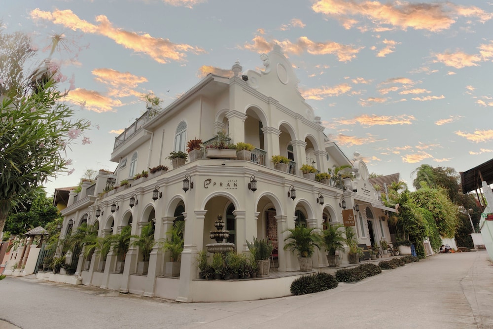 Hotel Pran at Kumuang Boutique House - Image 1