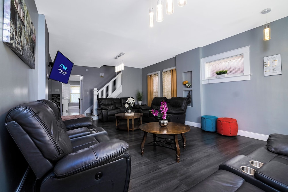 Double House Rental – 11Br Perfect For Big Groups