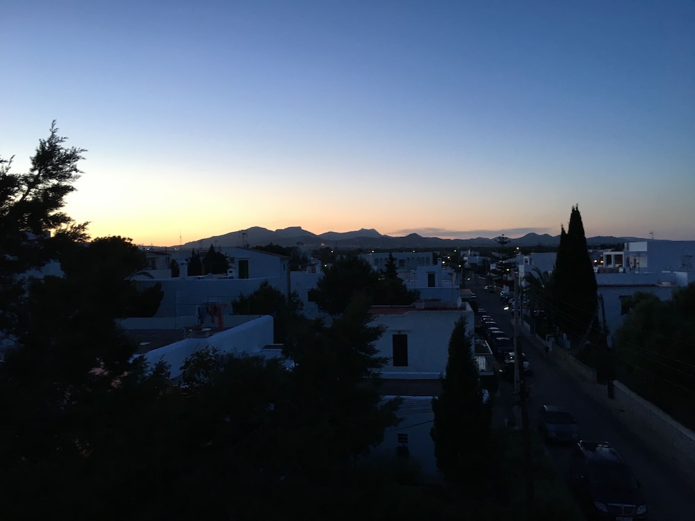 Hostal Tbaida