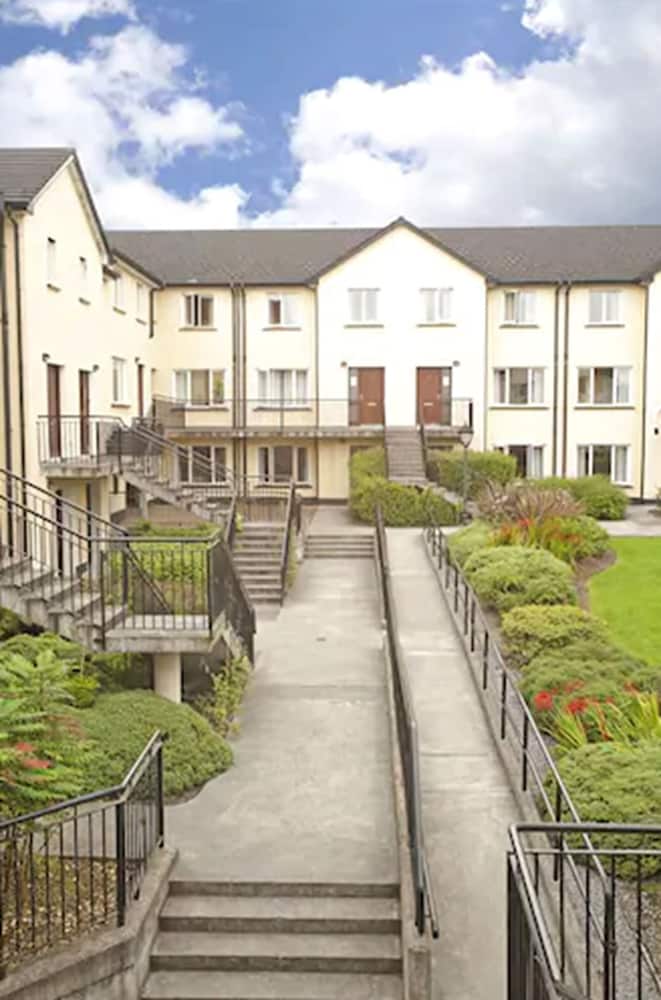 Menlo Park Apartments