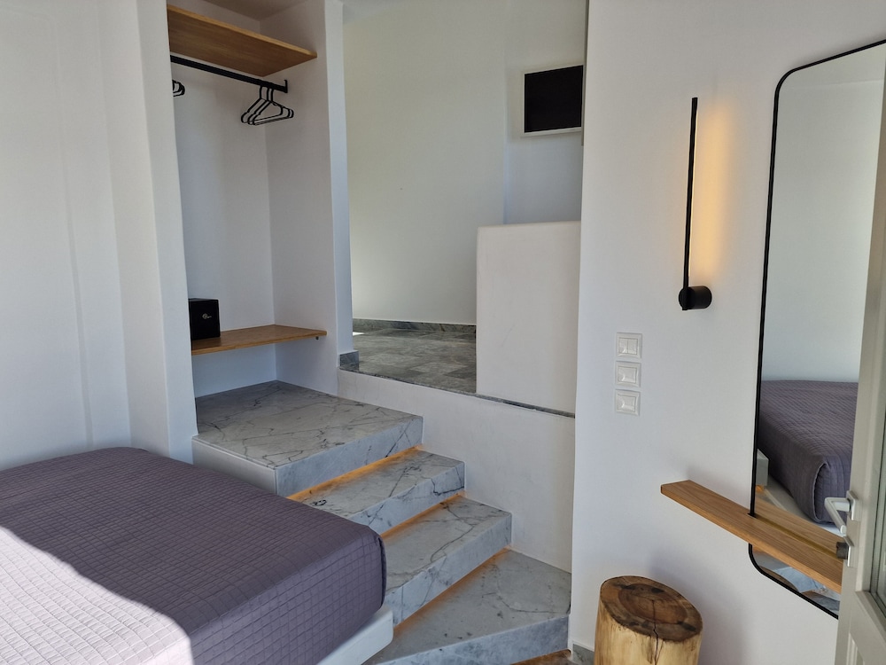 Smaro Studios