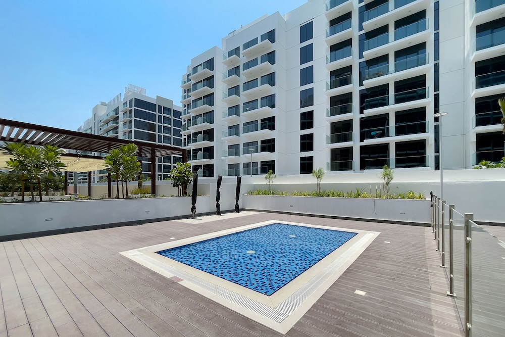 New Stylish Studio in Azizi Riviera