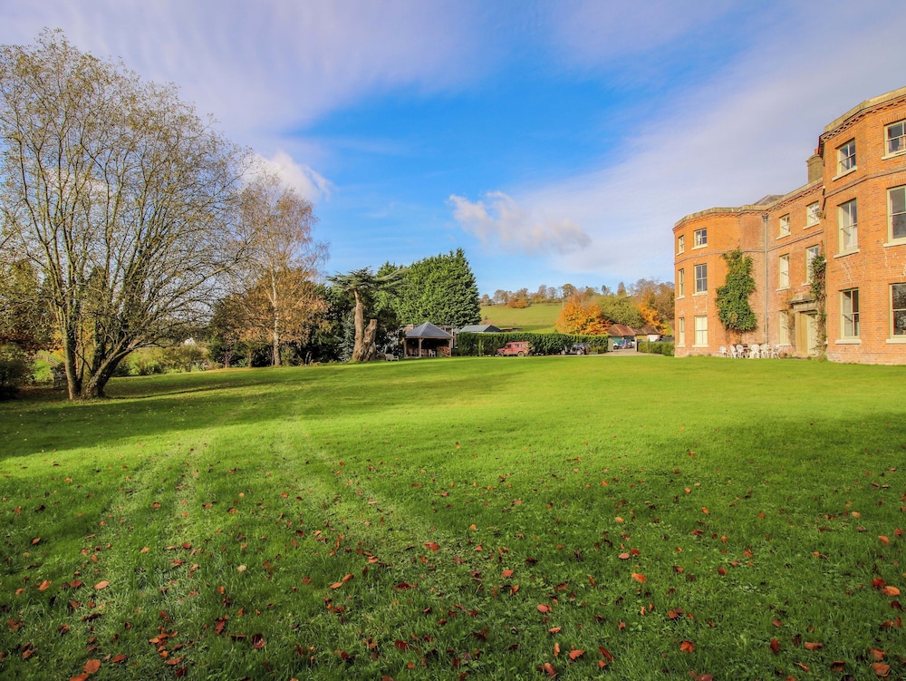 Caynham Court
