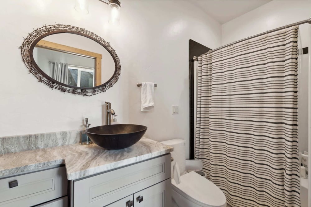 Wilderness Club Quarters Cozy Home For 4 Near Golf & Shops