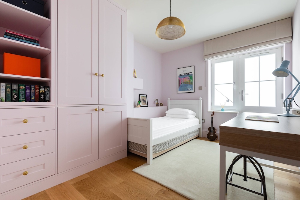 Nevern Square X by Onefinestay view 2