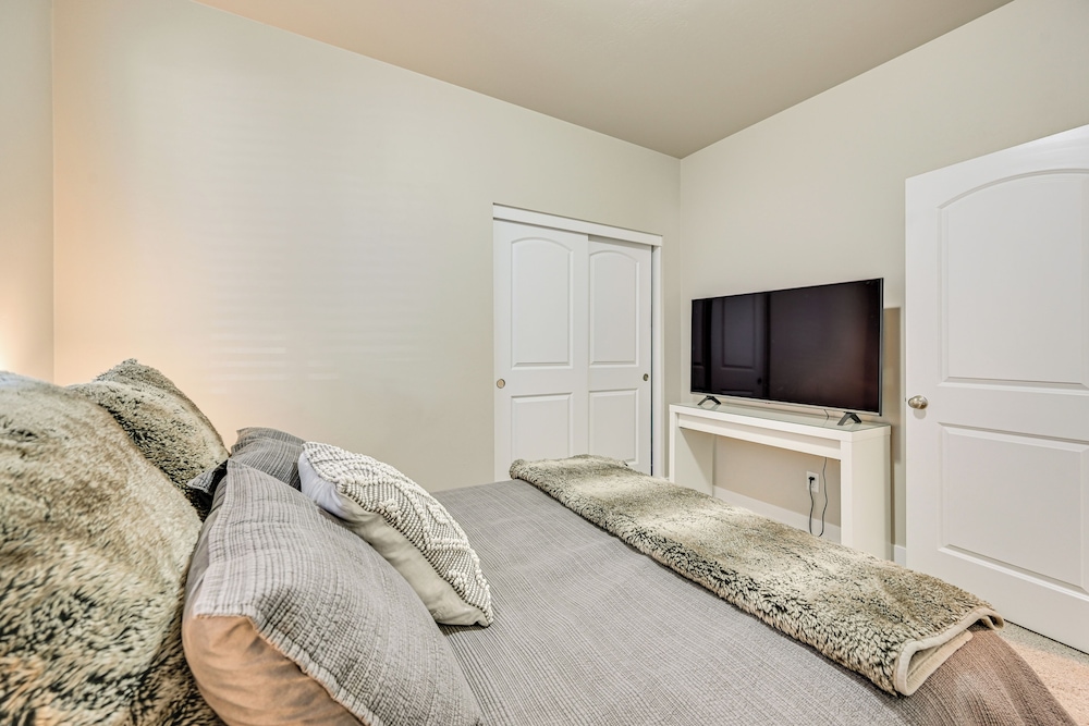Family-friendly Flagstaff Home Near Hiking Trails!