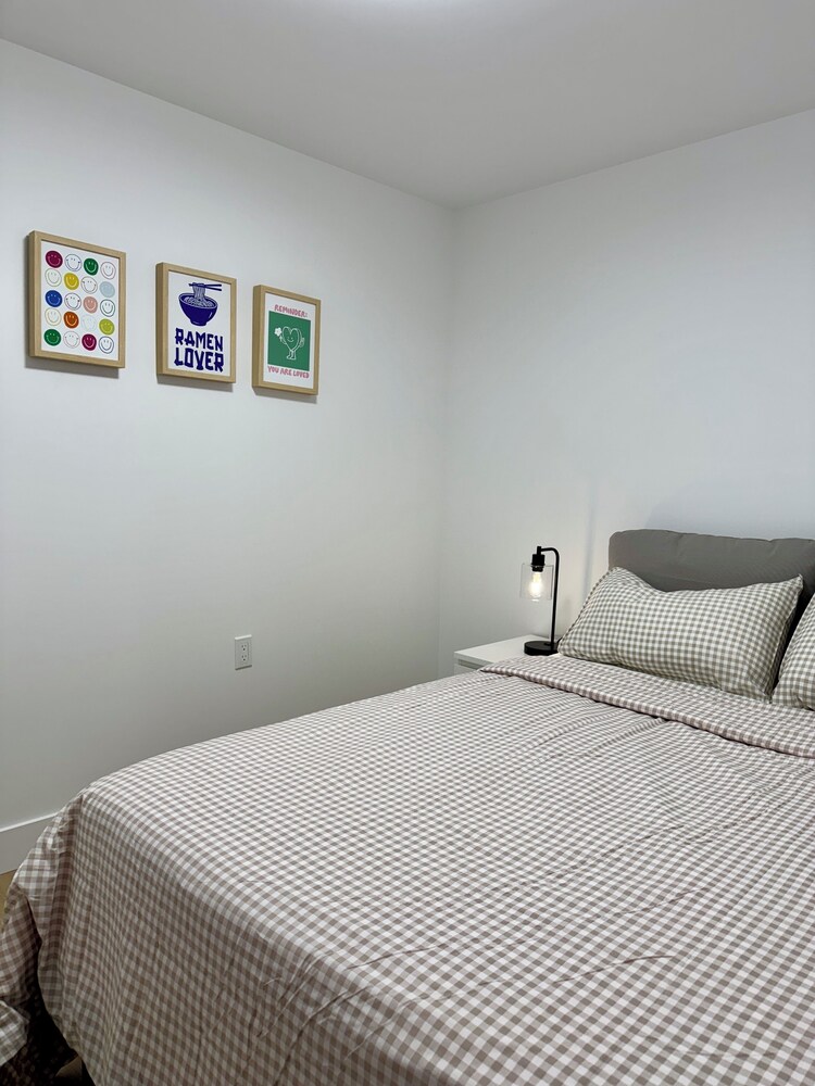 Levida Living - Cozy 2 Bedroom Suite at the Heart of Langley