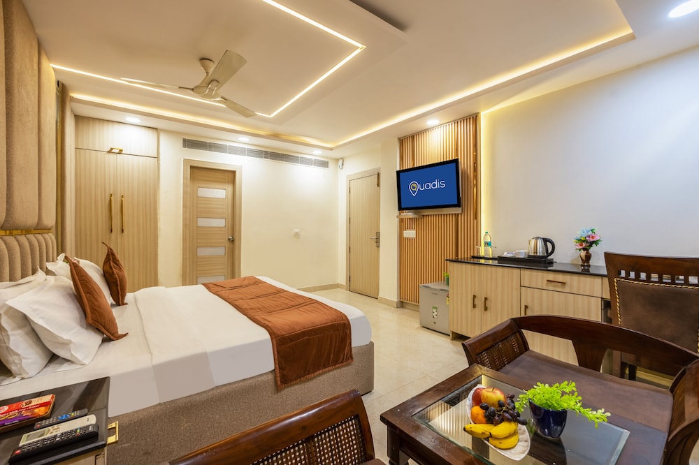 Hotel Downtown by Quadis - East of Kailash