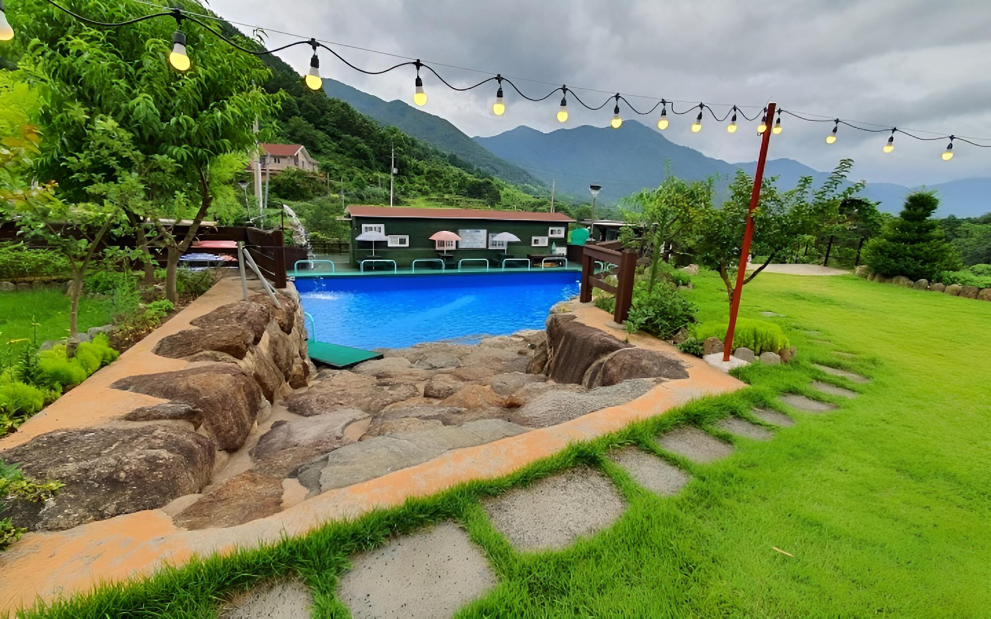 Hadong Sansuae Pension
