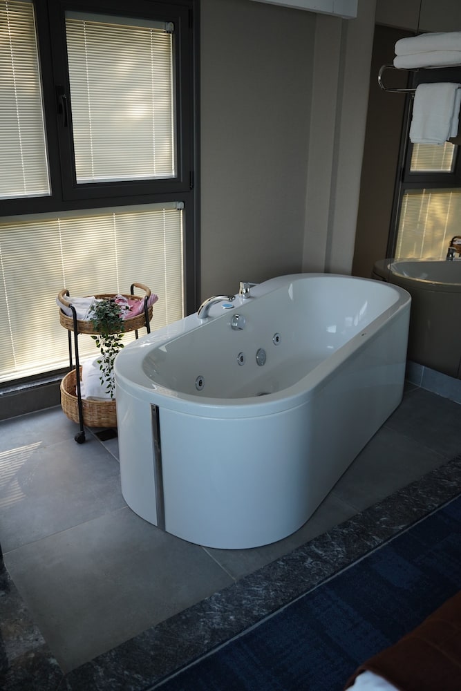 Rudis Otel - Image 41