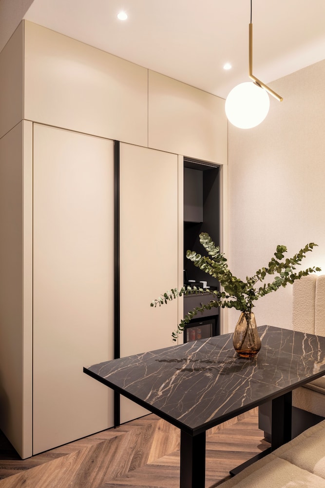 LUMERA STAY - Brera