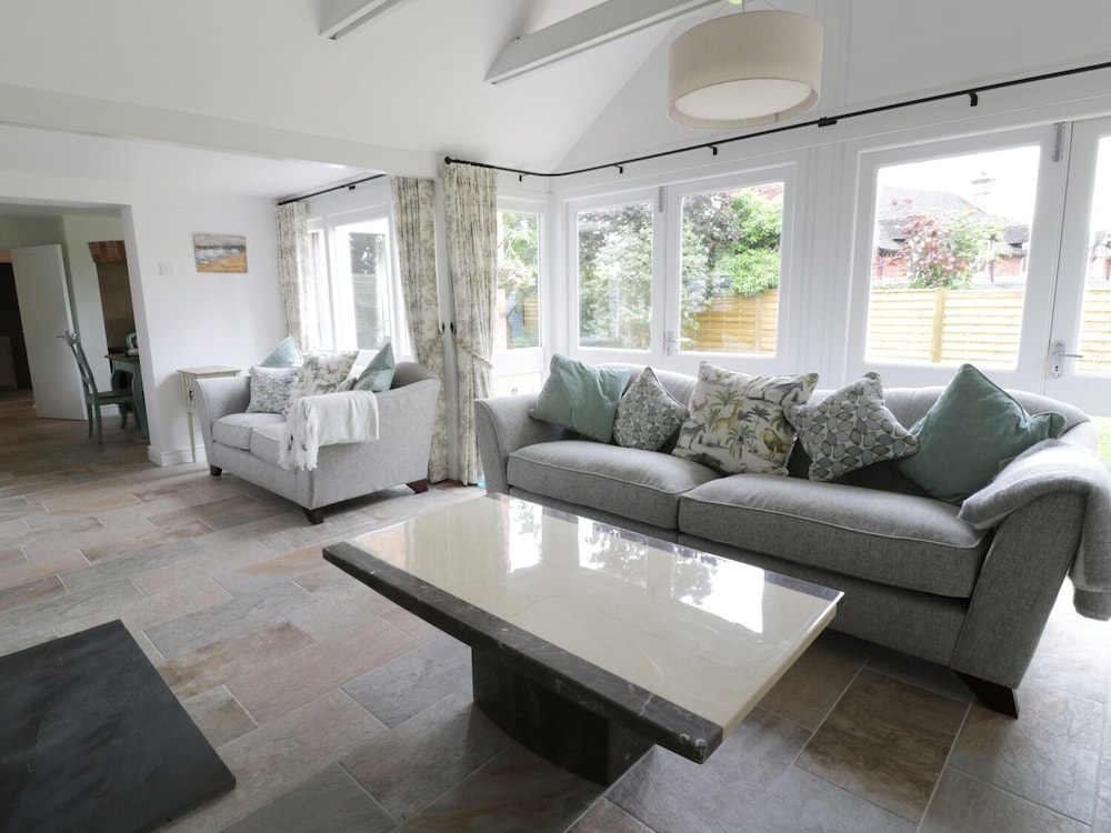 Pebworth Cottage