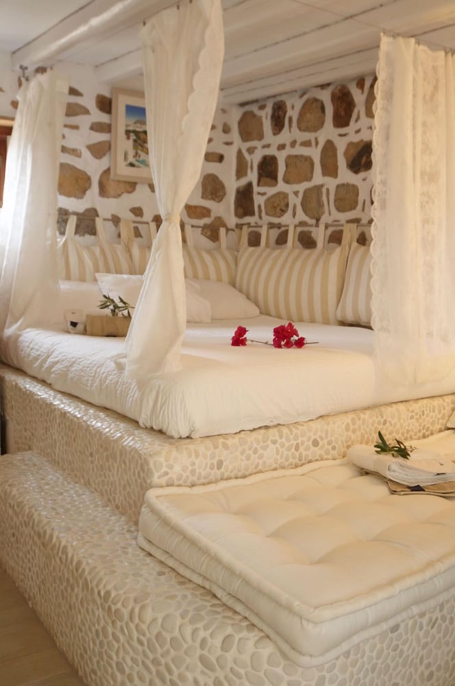 Thalassa Residence