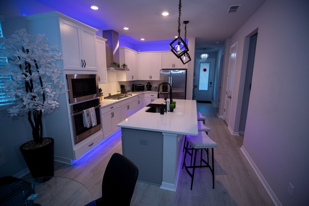 Newly Constructed Modern Pet Friendly Zen Home W/ Private Home Theater & Hot Tub! 1 Bedroom Home by RedAwning