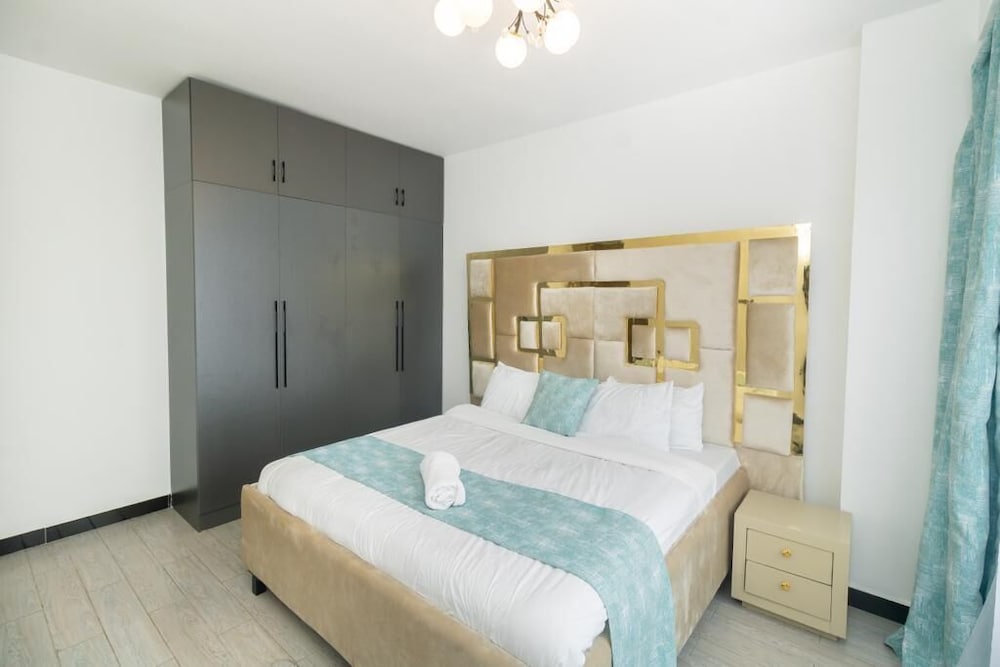 Staroot Residences