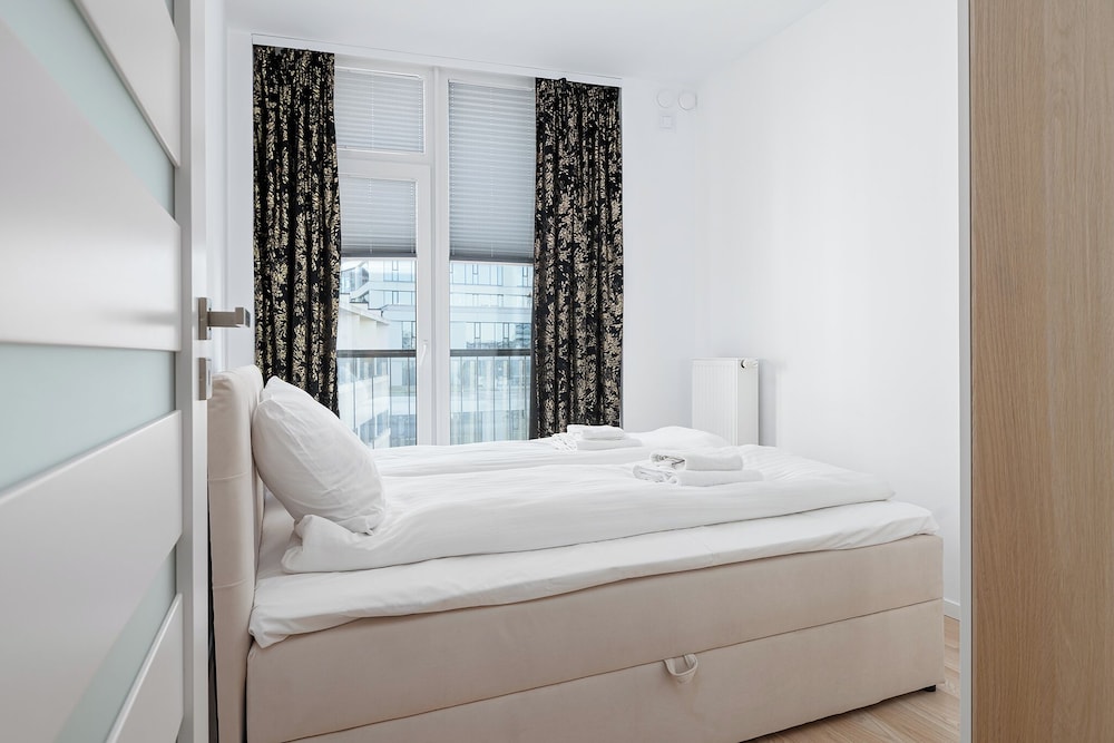 RentPlanet - Apartament Krochmalna