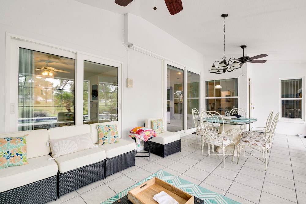 Spring Hill Home - Pool, Grill & Golf Course Views