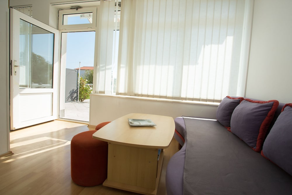 Beach Apartments Rumin view 2