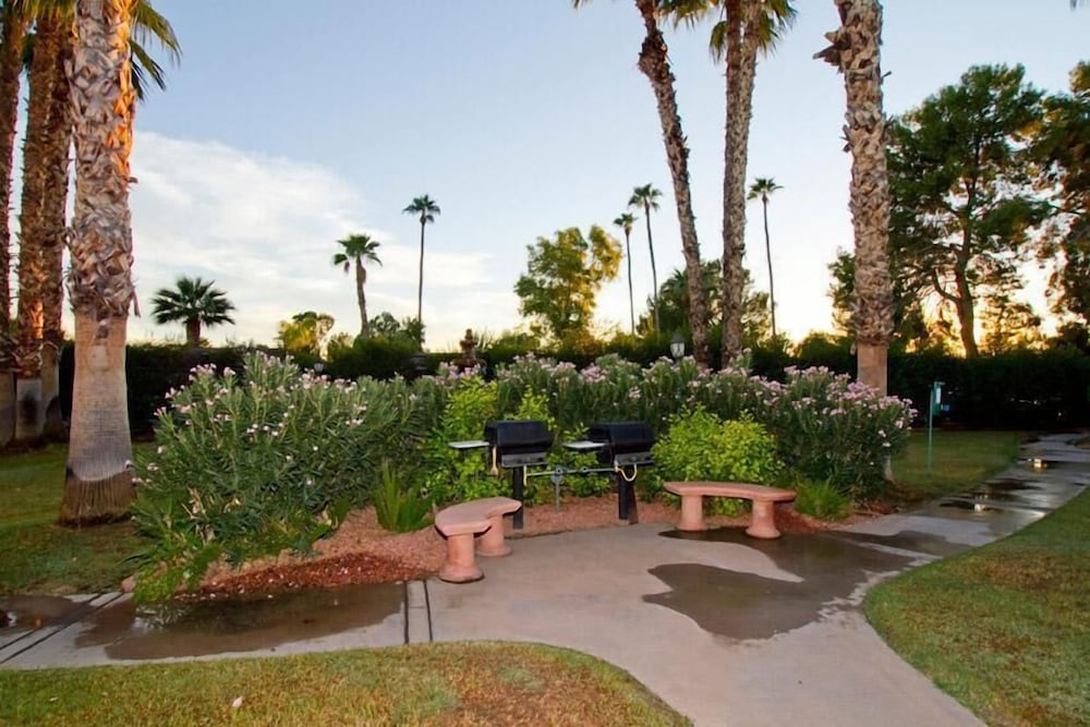 Ultra Chic and Modern By Signature Vacation Rentals