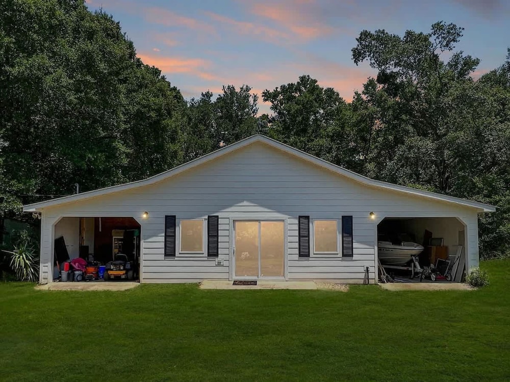 Southern Charm Estate Min From Shopping Beaches