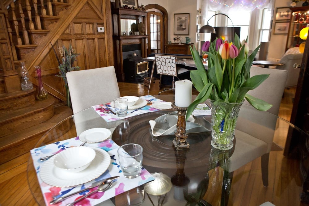 Red Mahone Bed & Breakfast - Image 4