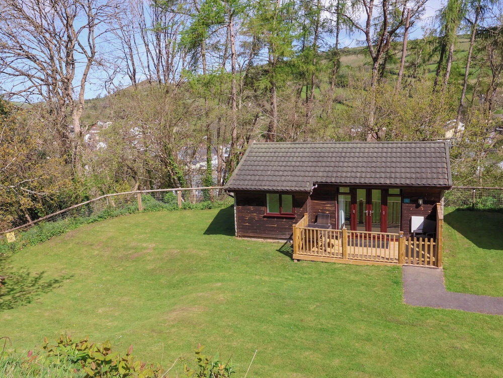 Chalet Log Cabin L6