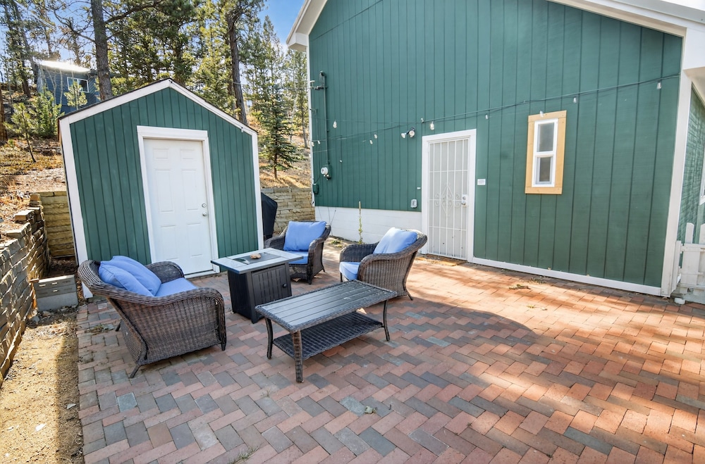 Mountain Escape Cabin With Hot Tub 1 Bedroom Cabin