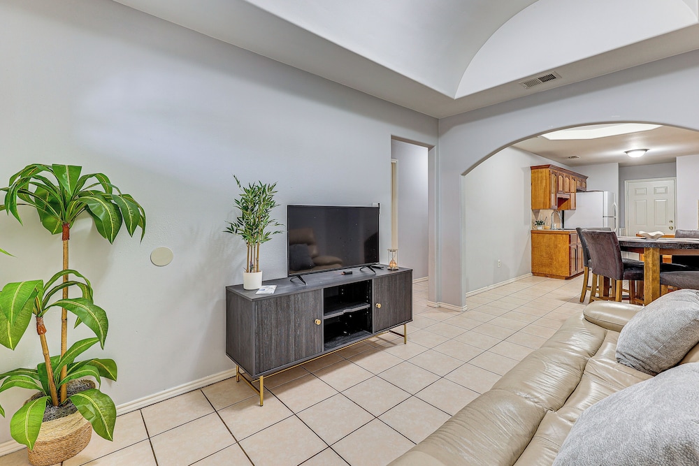 Near Utrgv & State Park: Cozy Mission Unit