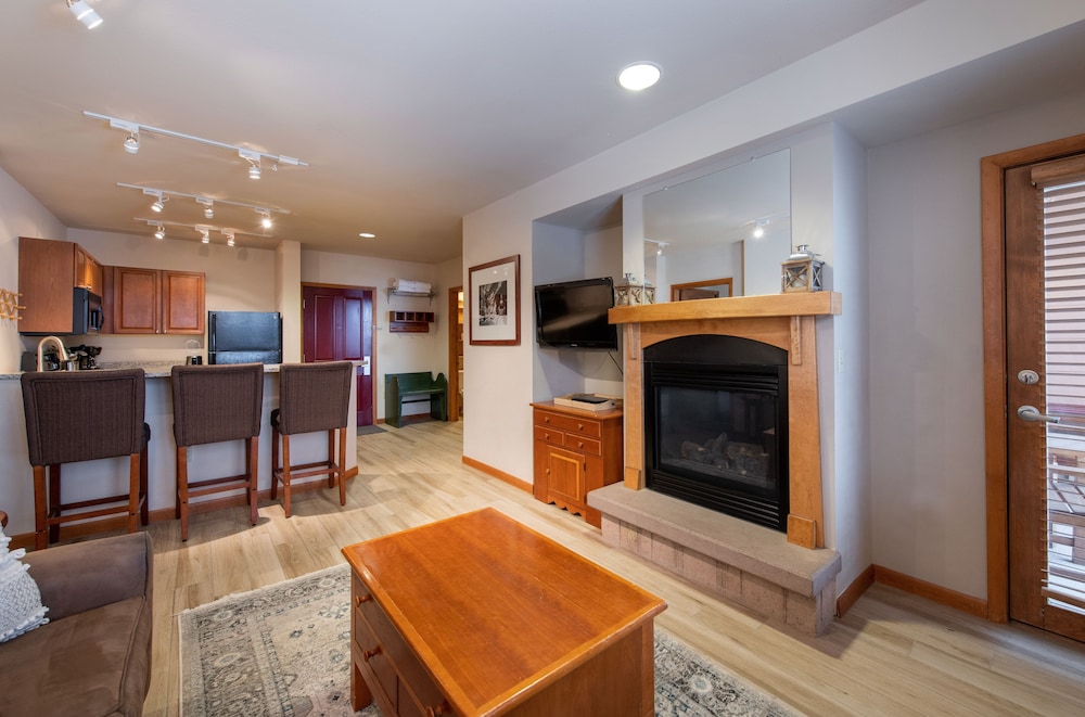 Zephyr Mountain Lodge - Winter Park Vacation Condos