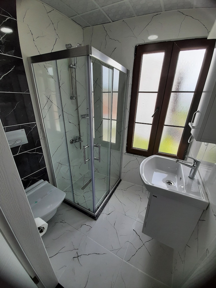 Bozcaada Lara Butik Otel - Image 24