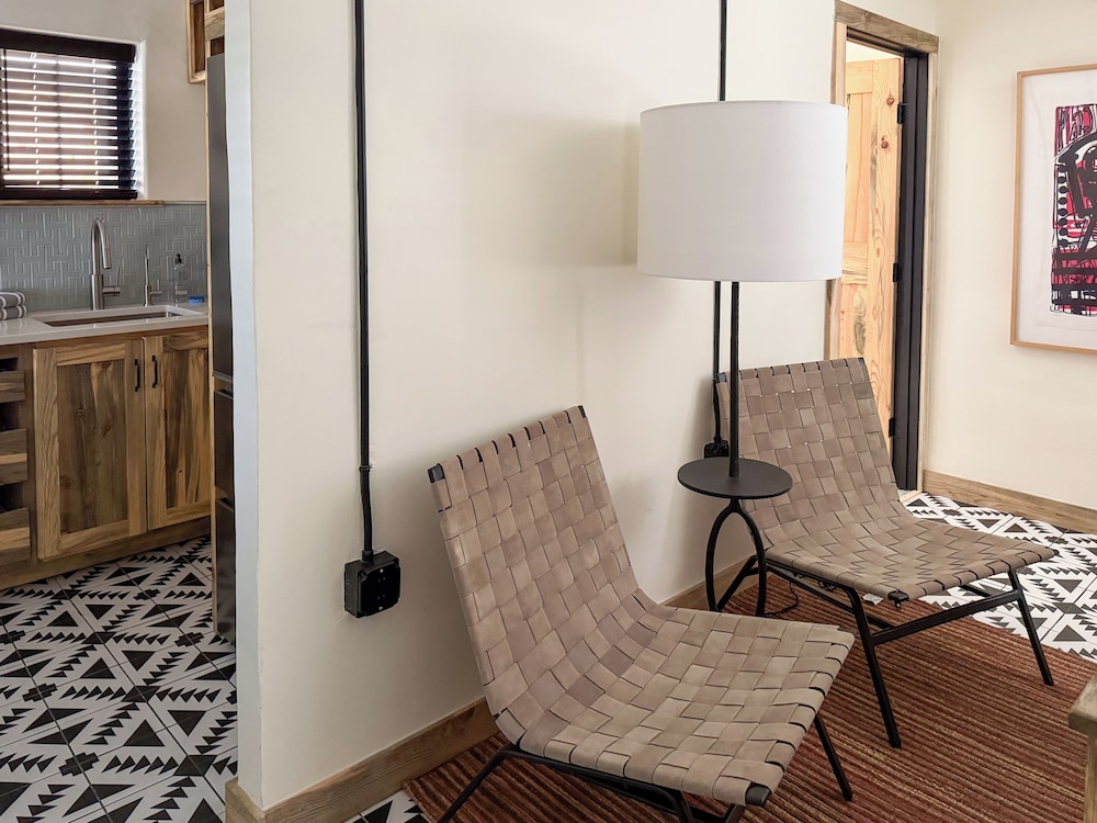 Hoosier Hot Springs & Inn