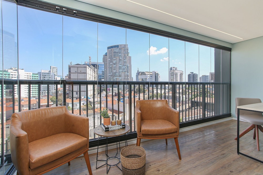 Expand Pinheiros