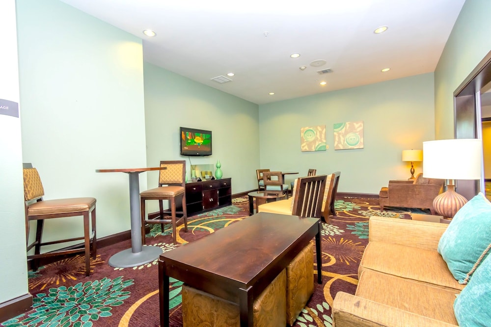 Staybridge Suites Houston IAH - Beltway 8, an IHG Hotel - Property Image 8