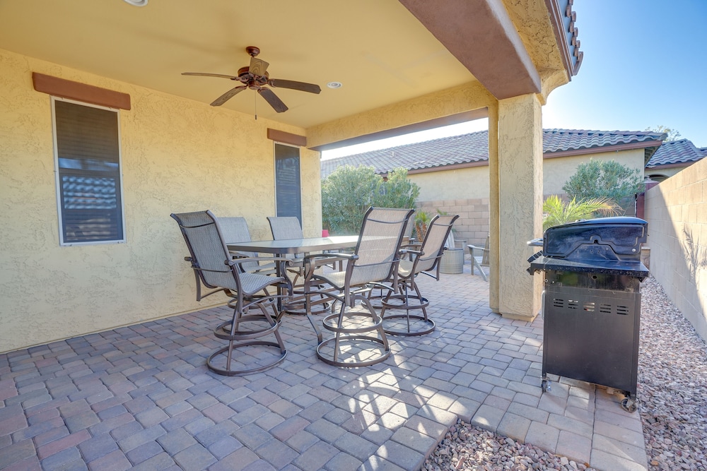 Glendale Home Near Westgate Entertainment District