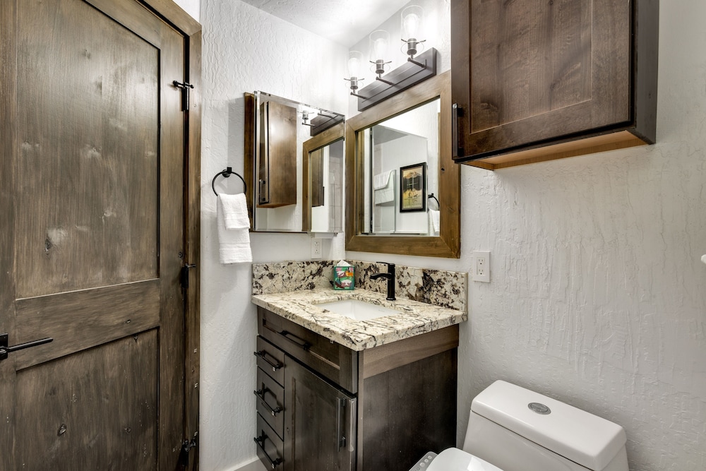 Alpine Haven 2 Bedroom Condo