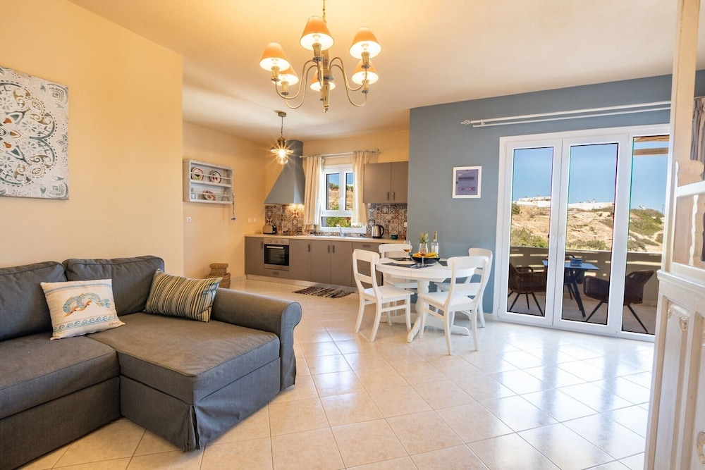 Elaia Villas