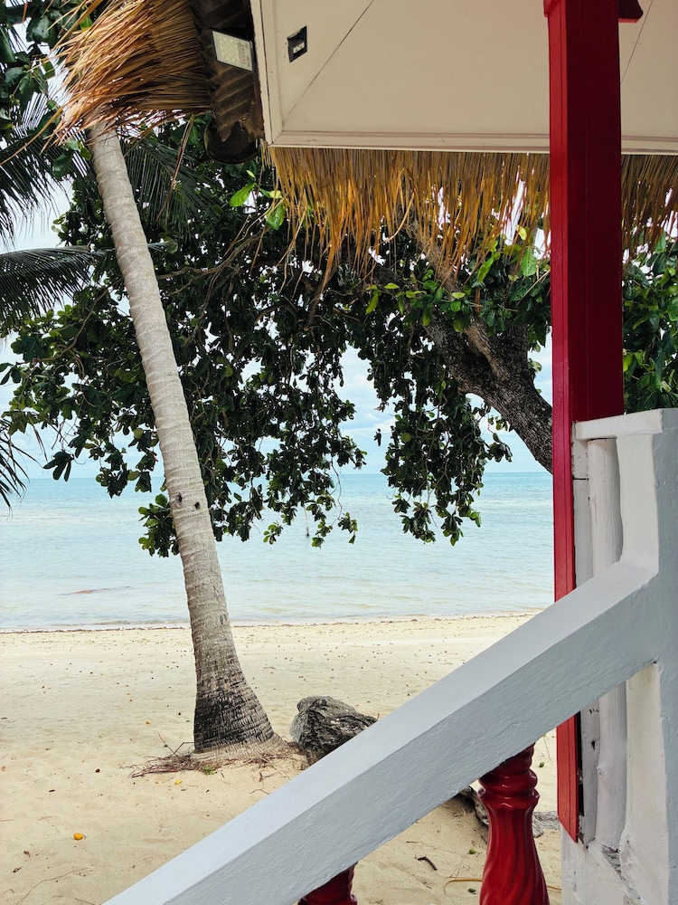 Lamai Beachfront Bungalow Koh-Rooms