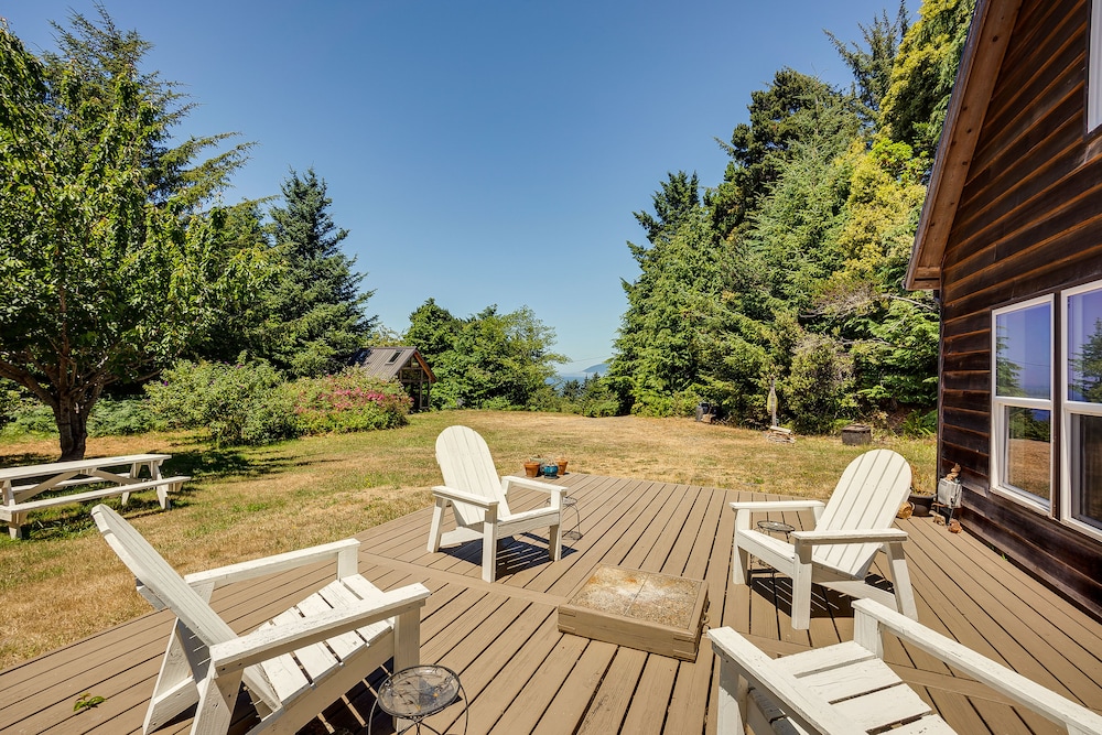 Gold Beach Vacation Rental: Close to Beaches! view 2