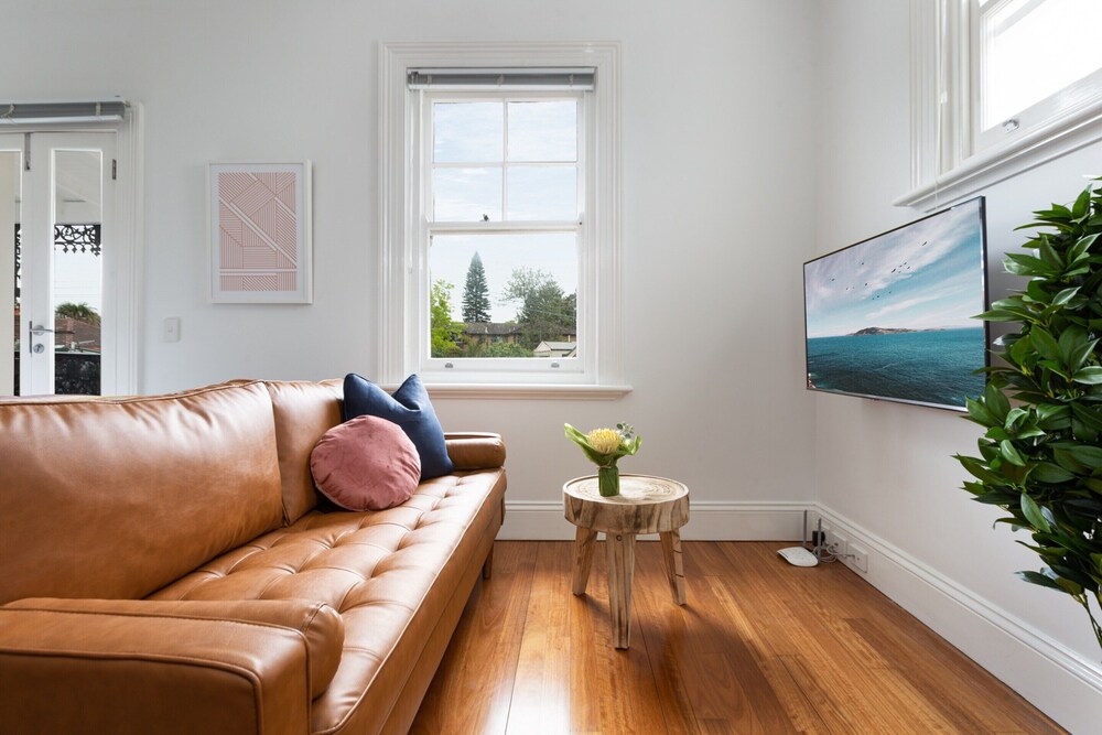 Explore Sydney Staying in Perfect Located Studio