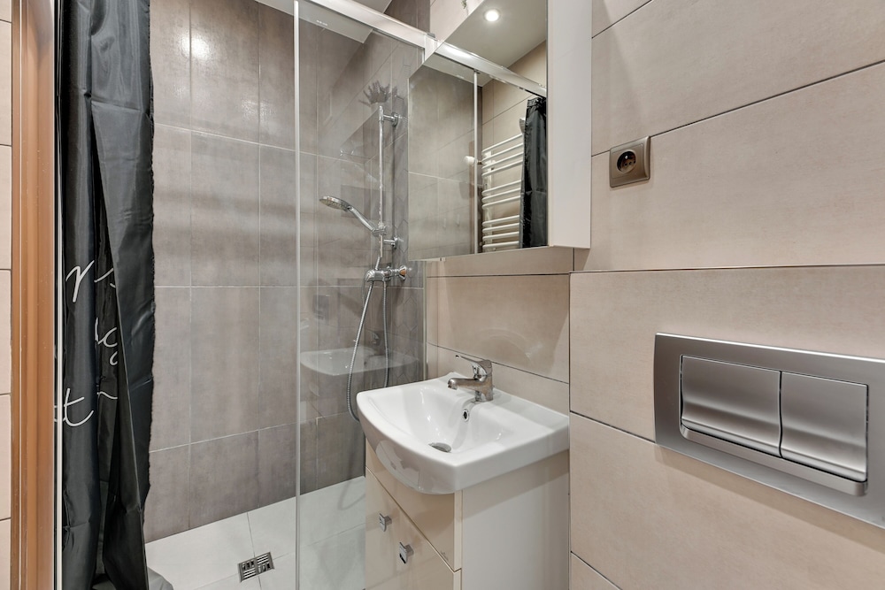RentPlanet - Apartament Piastowska