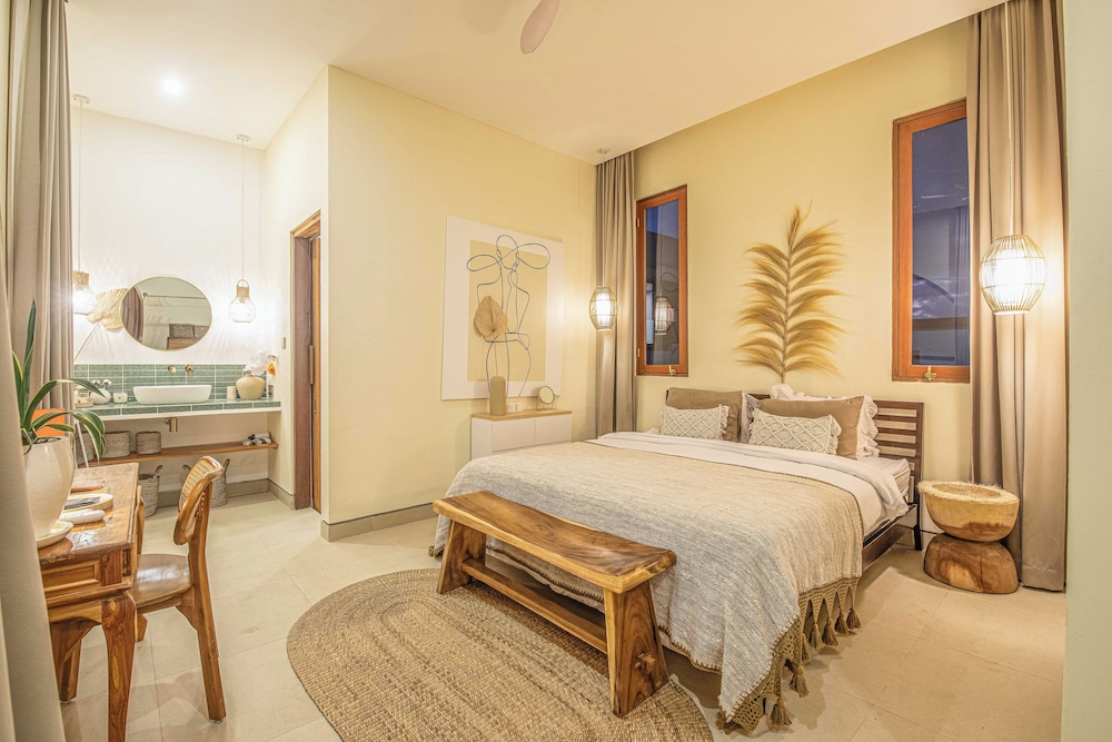 Luxury 4BR Villa With Private Pool in Canggu