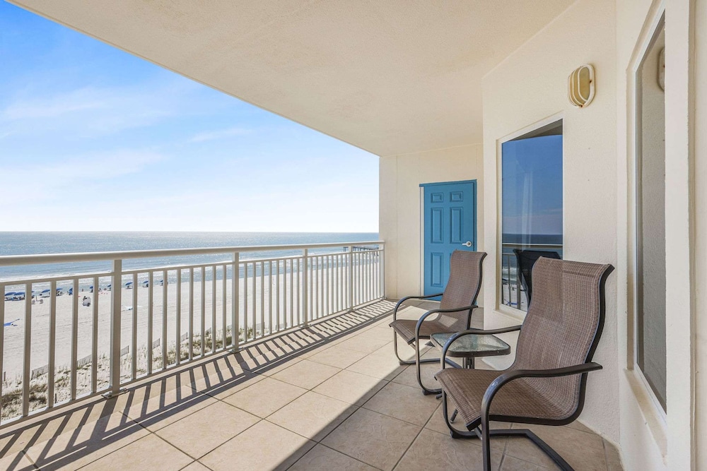 Admirals Quarters 508- Luxury Beachfront Condo 3 Bedrooms 3 Baths 5th Floor