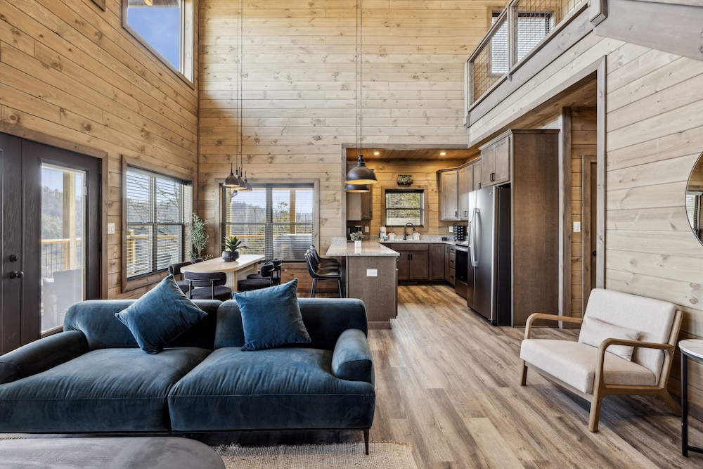 Jerne To The Top 4 Bedroom Cabin