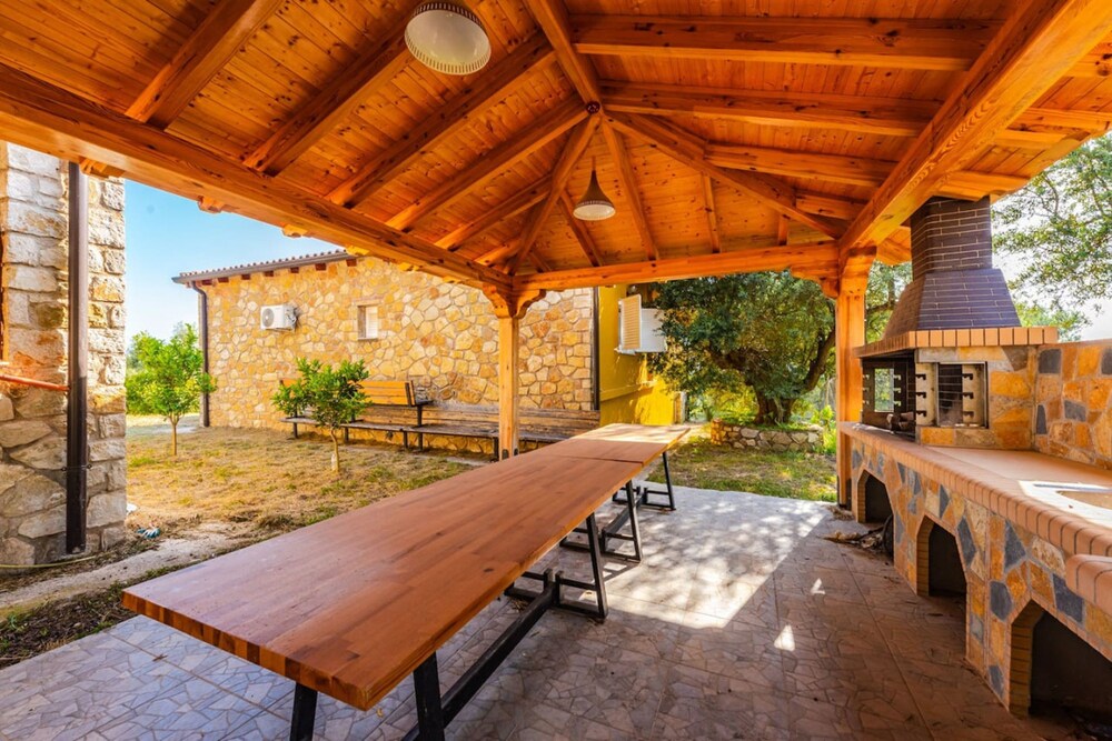 Siar The Large Villa