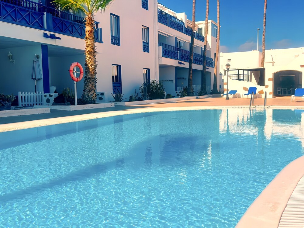 Apartment Bellissima With Pool and Wi-fi, 200m From the sea in Puerto del Carmen