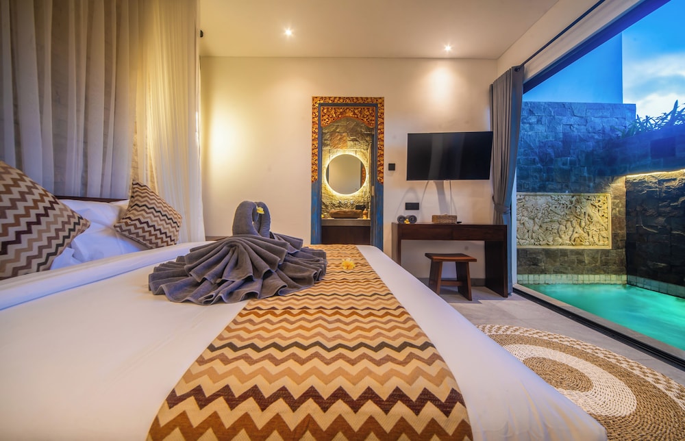 3Bedroom-703-Private Pool Villa Sanur