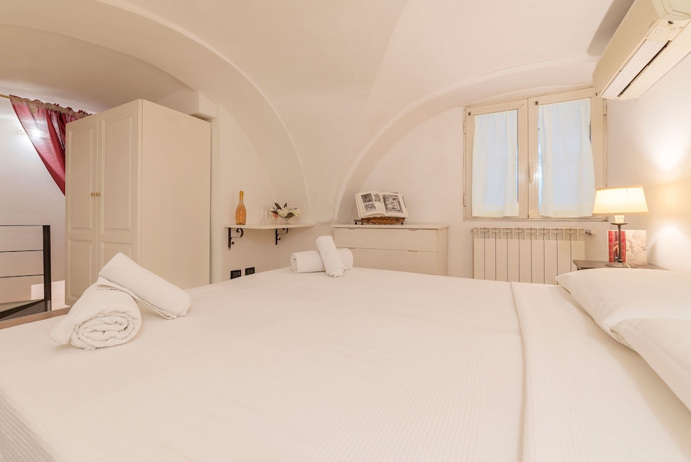 Sweet Suite near Pantheon