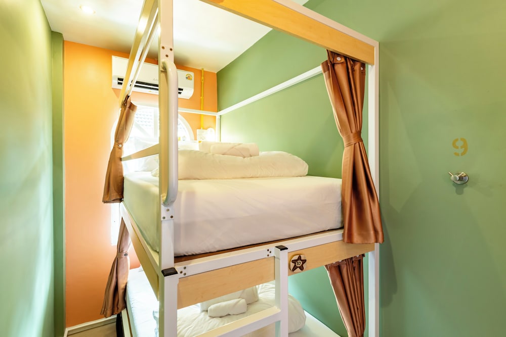 Sweett Lemon Hostel