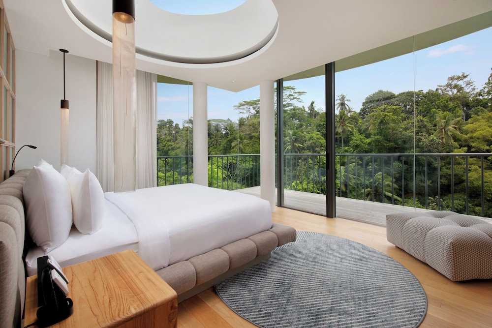 Bumi Kinar Skylight